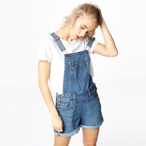 - ✨✨Levi Denim Tab Shortalls✨✨